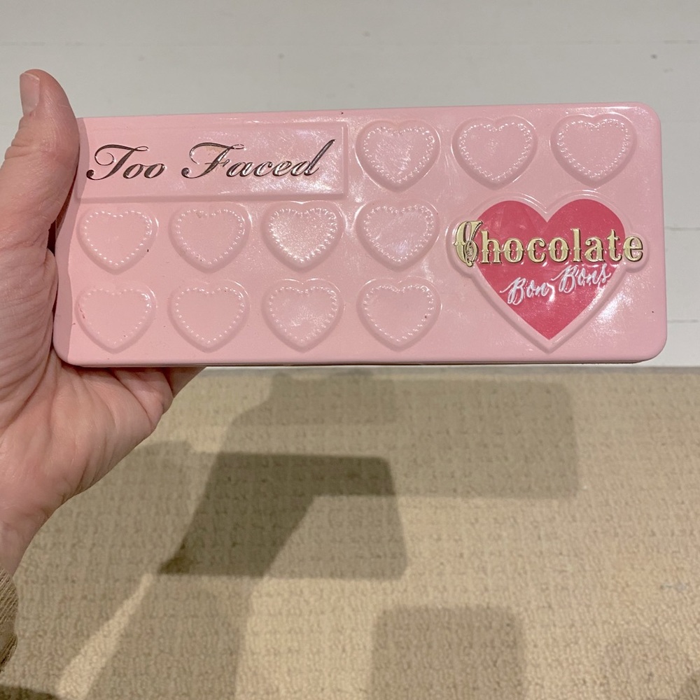 Too faced chocolate bon bon palette